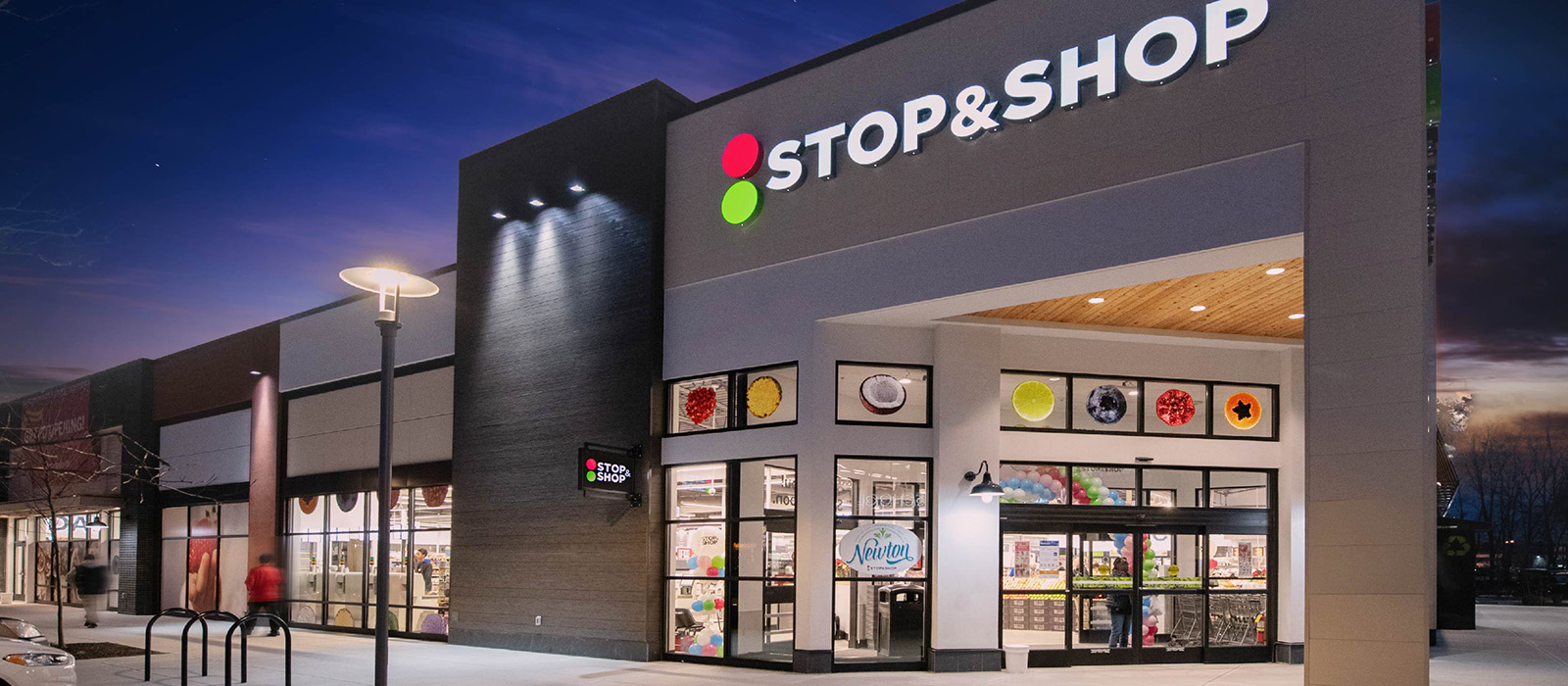 Outside exterior of stop & shop store